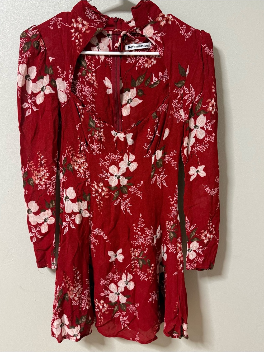 $248 Reformation Vivianne Dress Size 2 EUC Red Floral Long Sleeve Mini Cutout